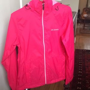 Columbia wind breaker size small, women’s.